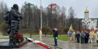 Помним, чтим, гордимся: в Заневском поселении прошли траурные митинги, посвященные Дню Героев Отечества - Заневское городское поселение